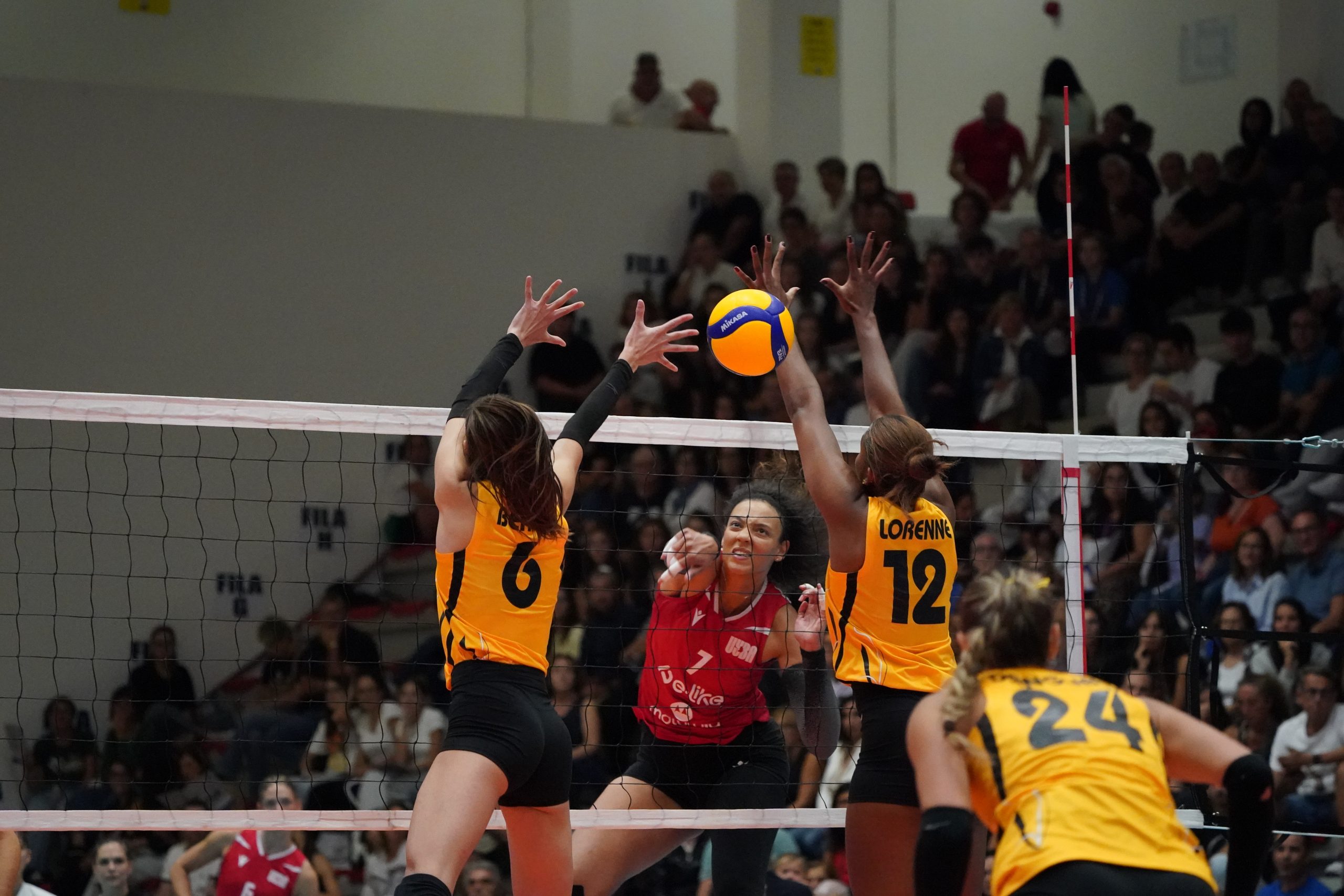 La Uyba Busto Arsizio a sorpresa in finale